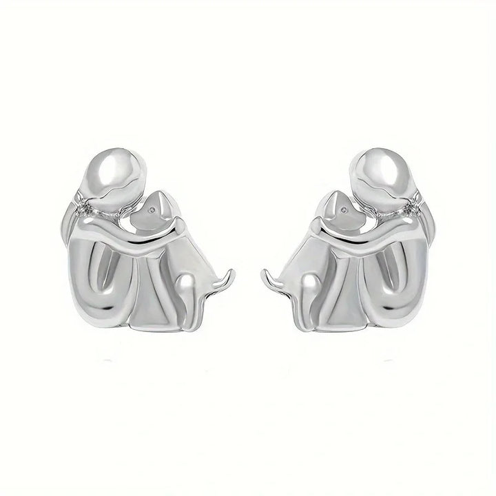 Alora™ | Hug Earrings