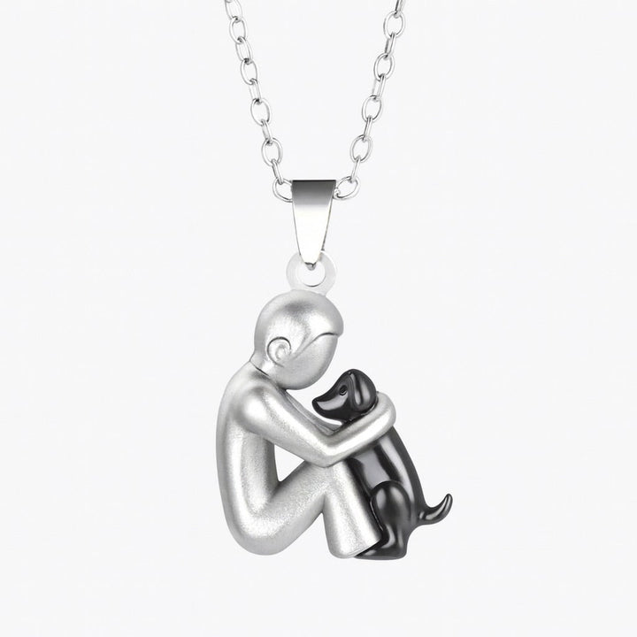 Alora™ | Hug Pendant Necklace